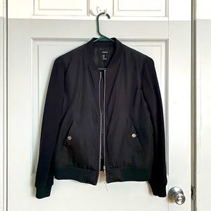 SALE: Perfect black bomber style jacket zip up Forever 21